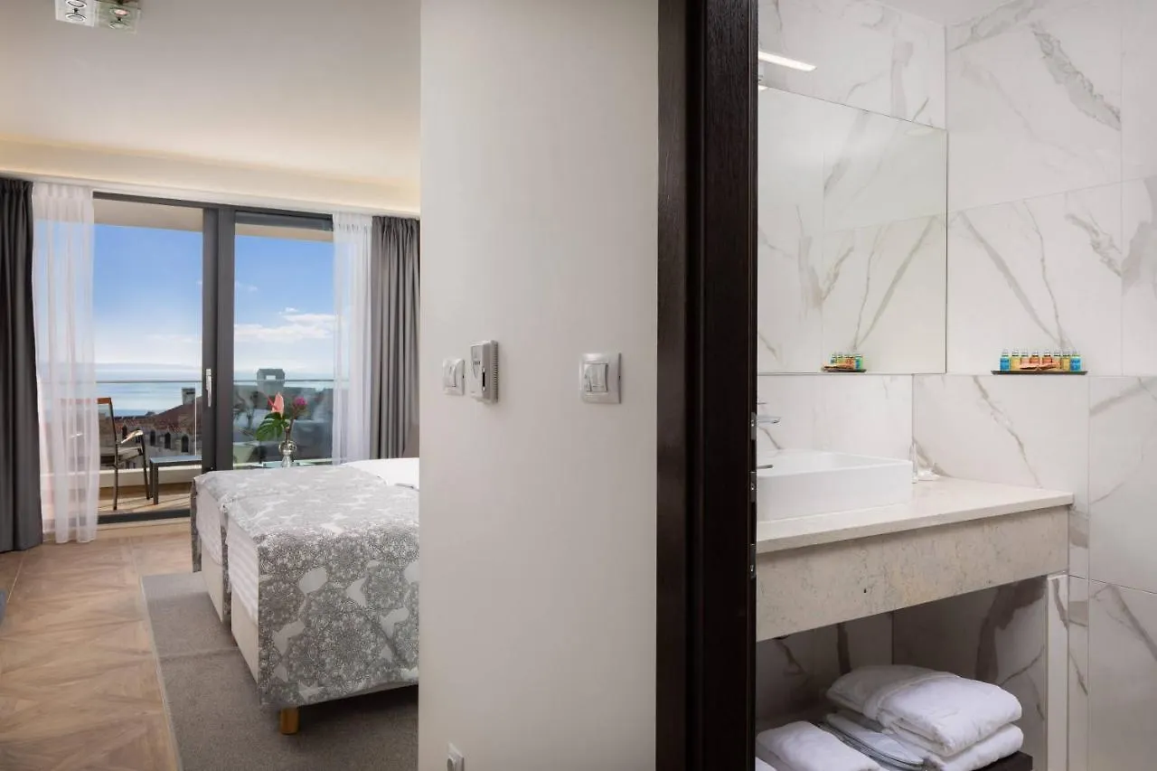 **** Hotel Ellure Luxury Suites Split Croatia