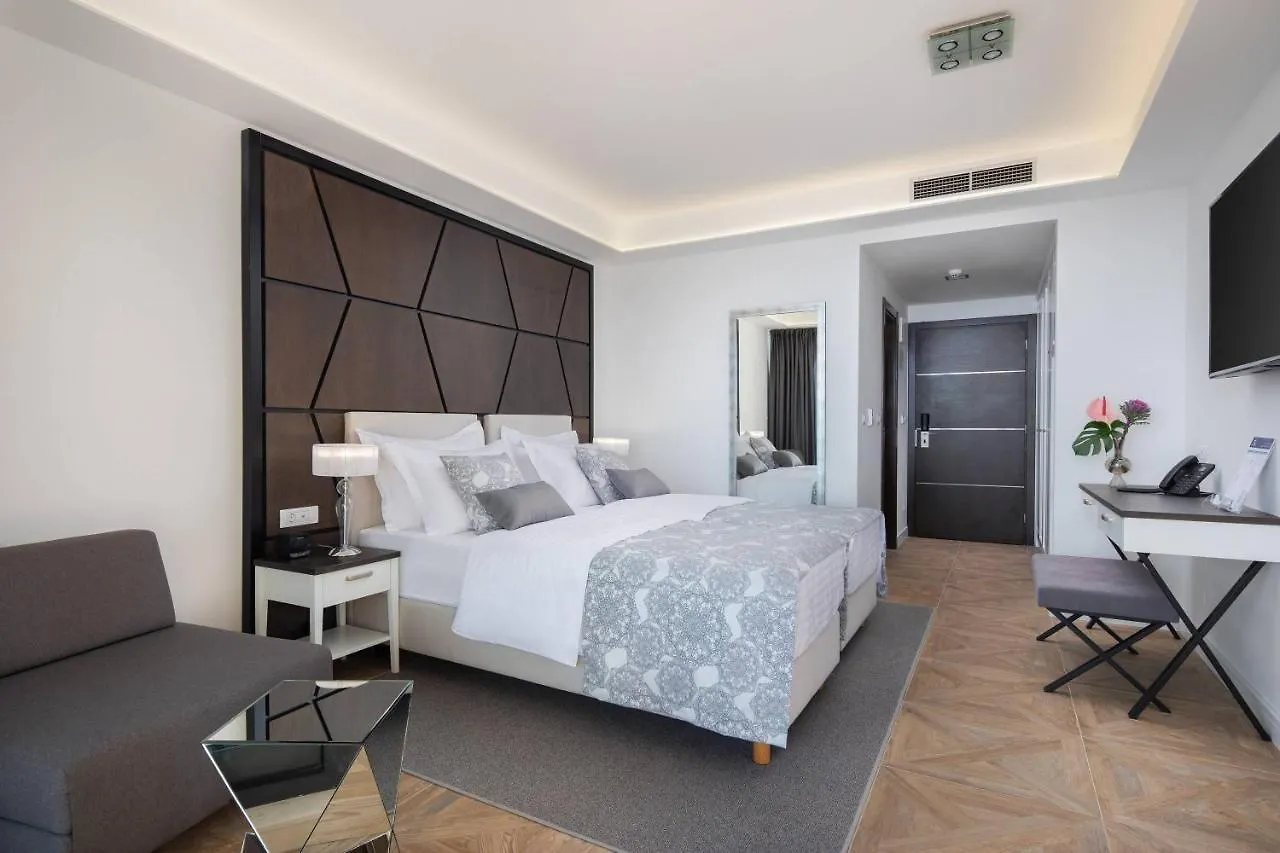 Ellure Luxury Suites Split Otel